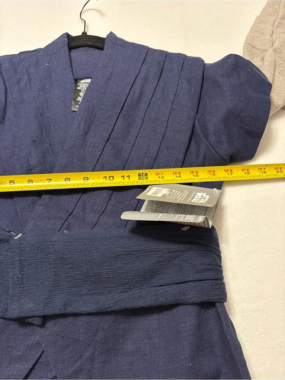Disney Star Wars Starcruiser Jedi Lightsaber Trainer Tunic Cosplay Adult